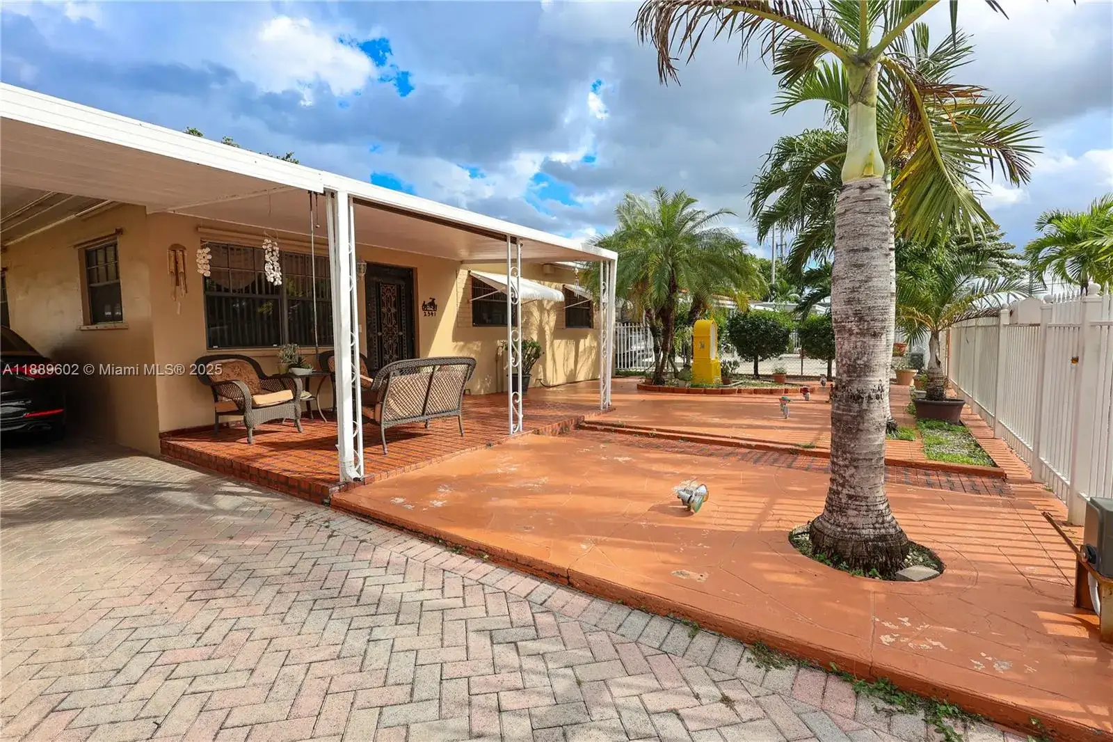 3 bedroom 2 bath Residential for sale at 2541 W 10th Ave, Hialeah FL 33010