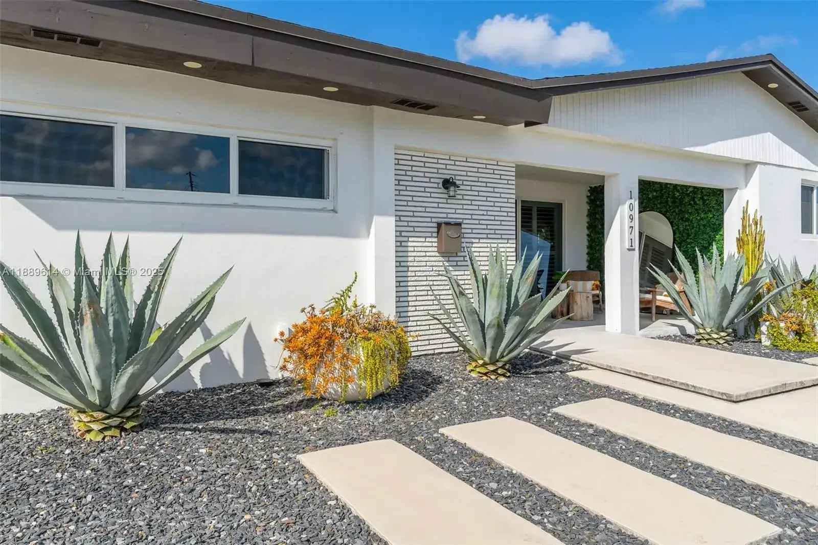 3 bedroom 2 bath Residential Lease for rent at 10971 SW 177th St, Miami FL 33157