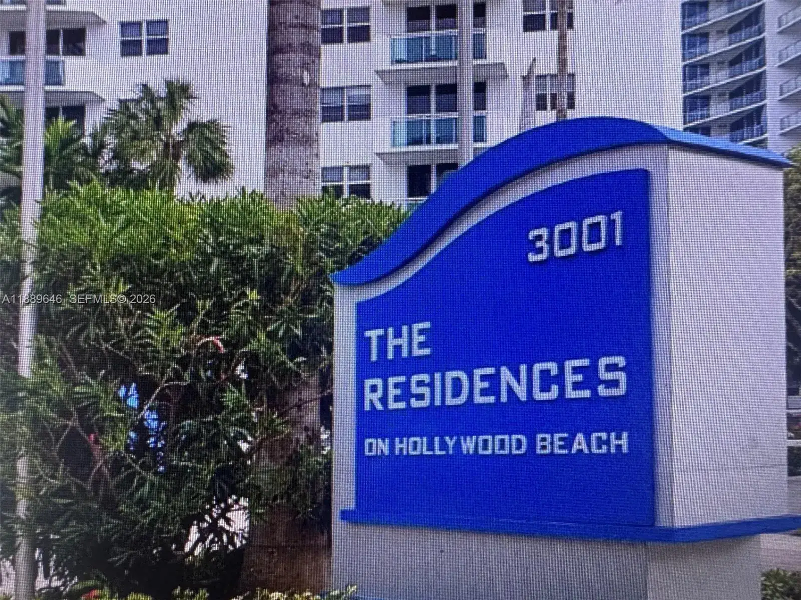 1 bedroom 1 bath Residential for sale at 3001 S Ocean Dr # 907, Hollywood FL 33019