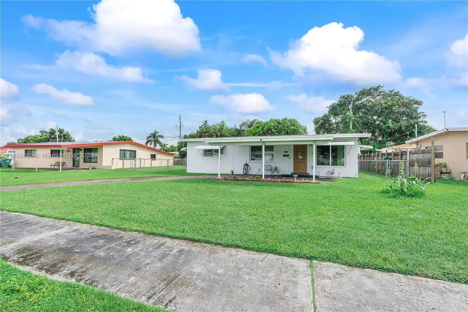 4 bedroom 2 bath Residential for sale at 14522 SW 289th Ter, Homestead FL 33033