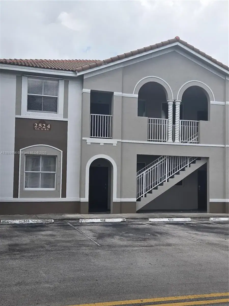 3 bedroom 2 bath Residential for sale at 2758 SE 17th Ave # 203, Homestead FL 33035