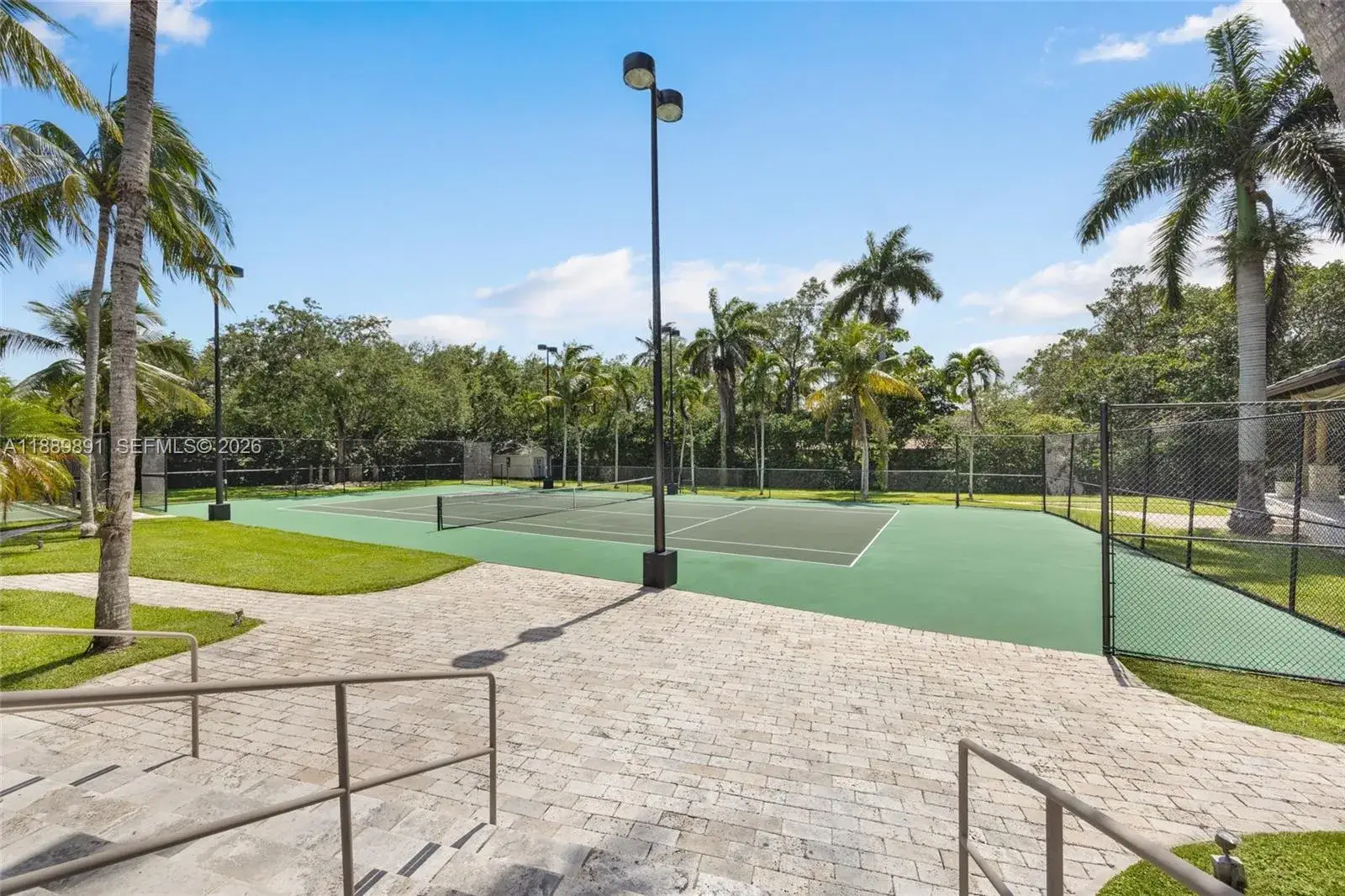 7 bedroom 8 bath Residential for sale at 14200 Farmer Rd, Palmetto Bay FL 33158