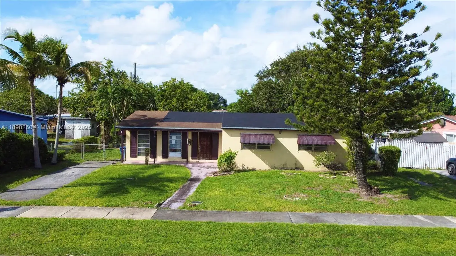 3 bedroom 2 bath Residential for sale at 1265 NW 187th St, Miami Gardens FL 33169