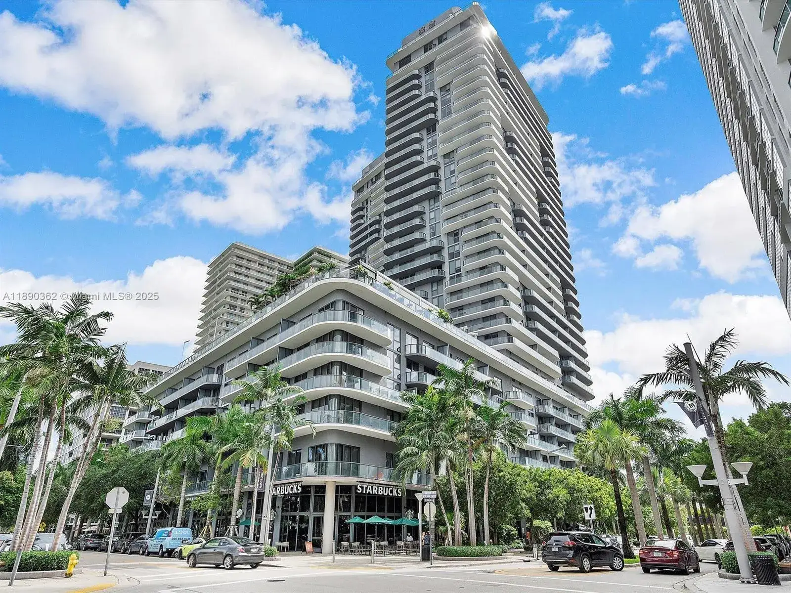1 bedroom 1 bath Residential for sale at 121 NE 34th St # 1610, Miami FL 33137