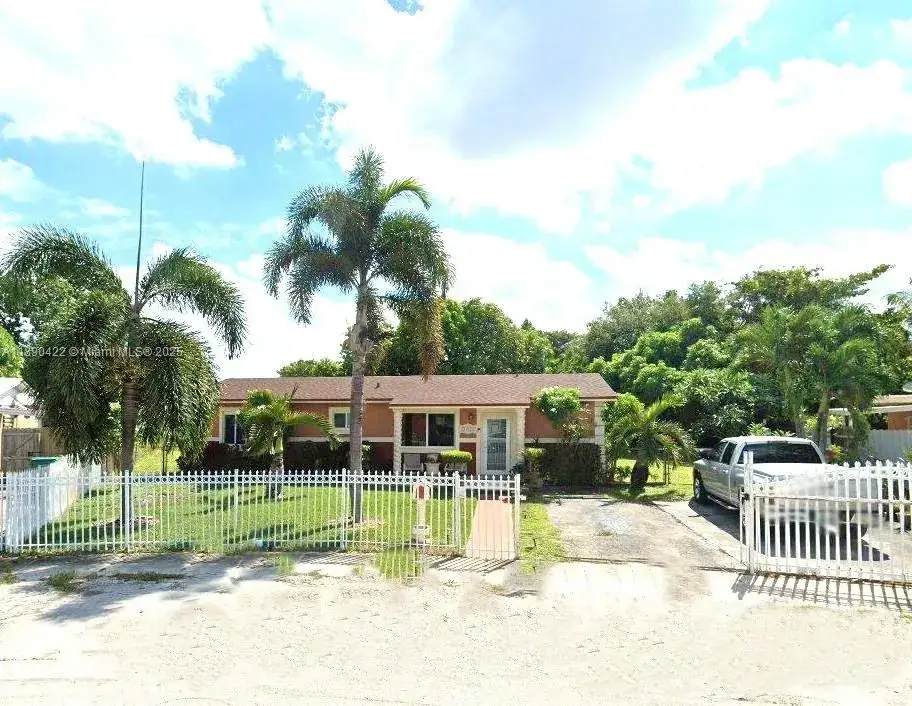 3 bedroom 1 bath Residential for sale at 17935 NW 44th Ct, Miami Gardens FL 33055