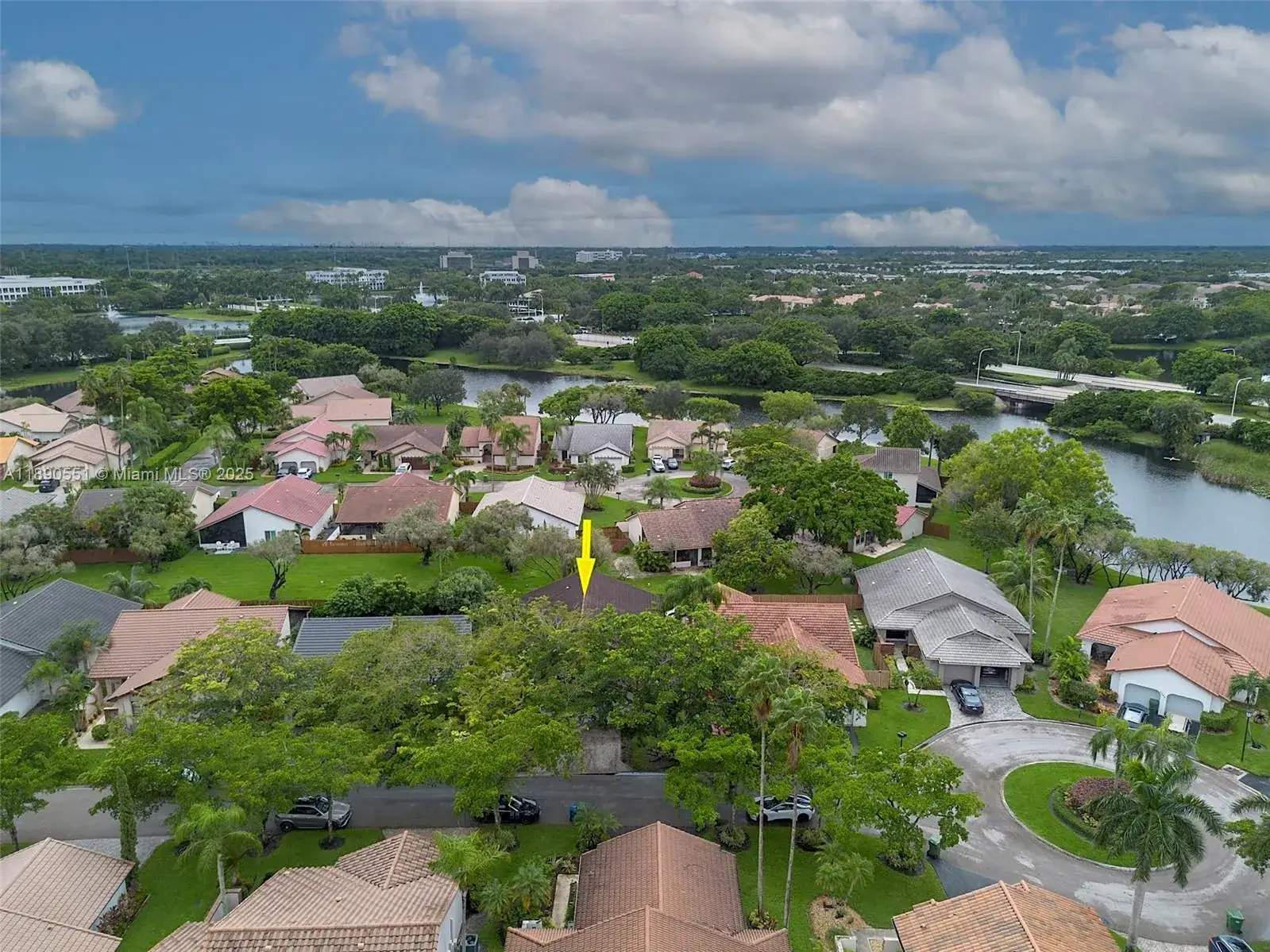 3 bedroom 2 bath Residential for sale at 2330 Dover, Weston FL 33326