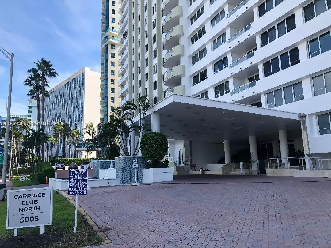 1 bedroom 1 bath Residential Lease for rent at 5005 Collins Ave # 322, Miami Beach FL 33140
