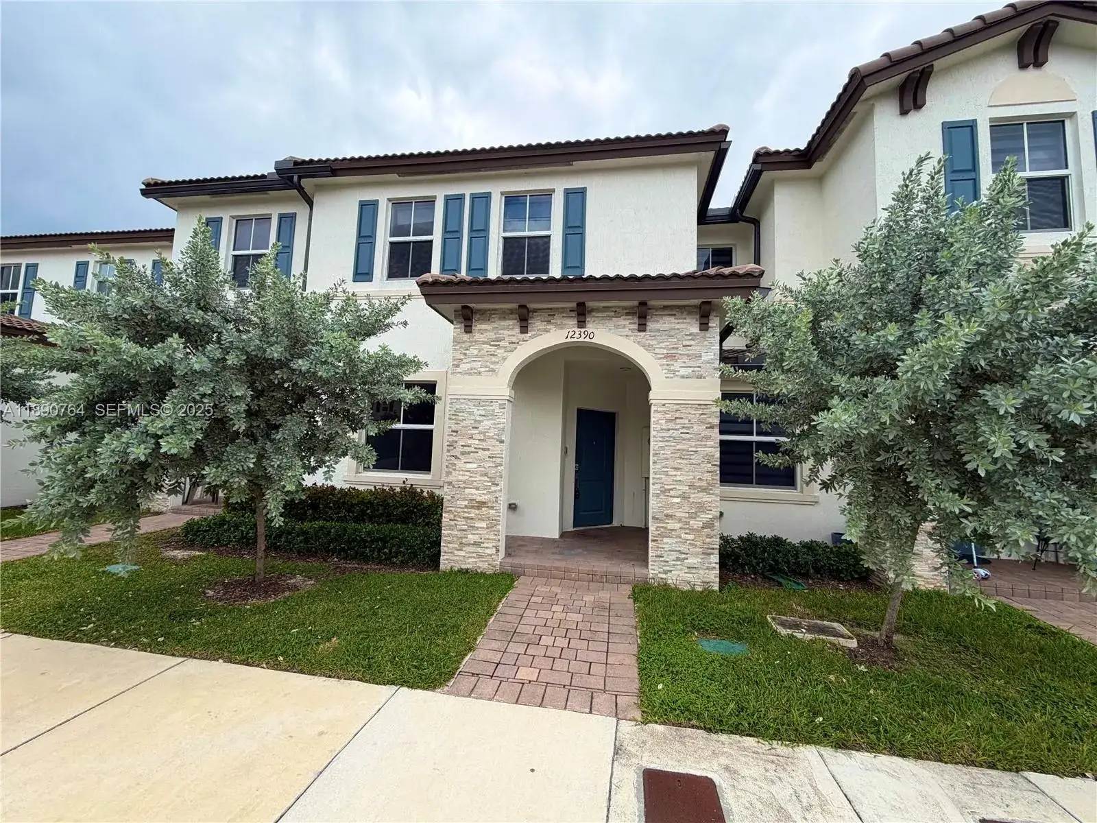 3 bedroom 3 bath Residential Lease for rent at 12390 NW 23rd Ct # 1290, Miami FL 33167