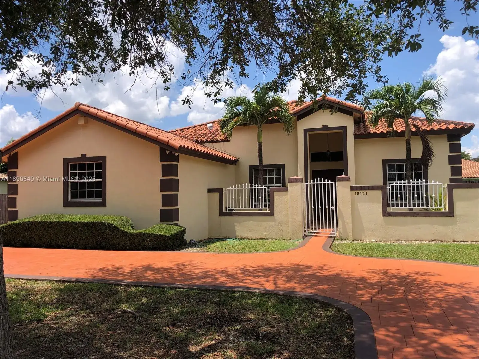 4 bedroom 2 bath Residential Lease for rent at 18721 SW 291st Ter # 0, Homestead FL 33030