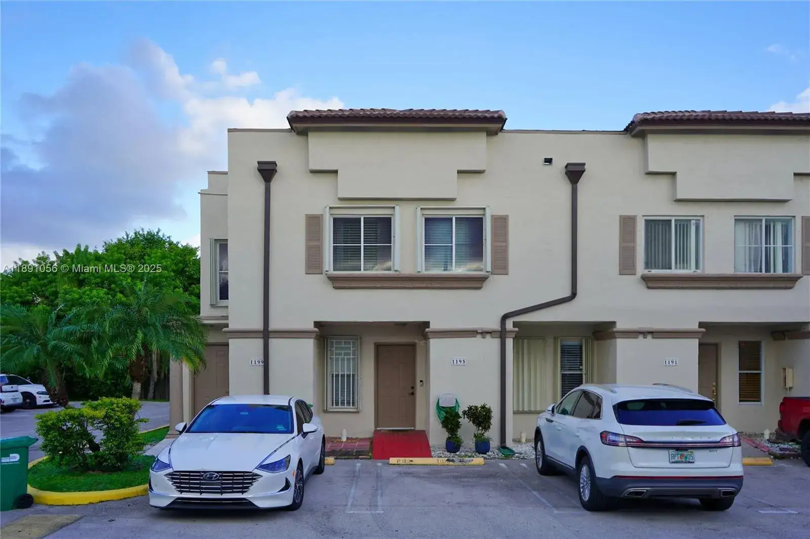 3 bedroom 2 bath Residential for sale at 1195 NW 124th Ave # 2202, Miami FL 33182