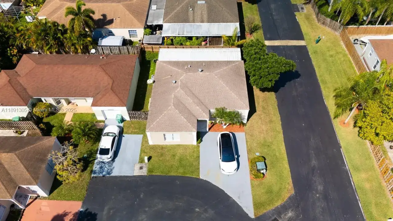 3 bedroom 2 bath Residential for sale at 22226 SW 98th Pl, Cutler Bay FL 33190
