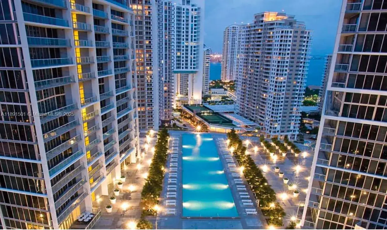 1 bedroom 1 bath Residential for sale at 495 Brickell Ave # 3706, Miami FL 33131