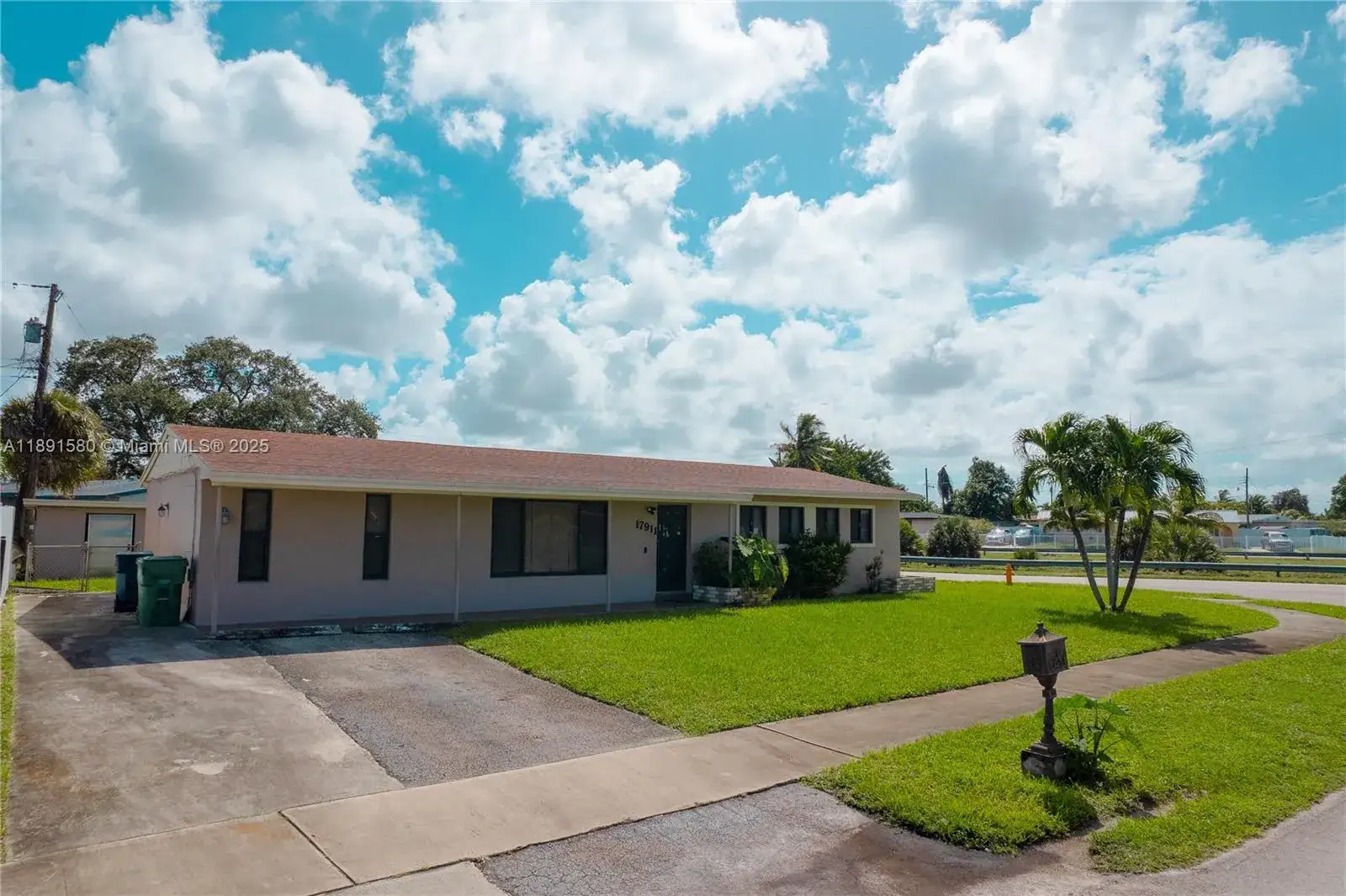 3 bedroom 2 bath Residential for sale at 17911 NW 42nd Pl, Miami Gardens FL 33055