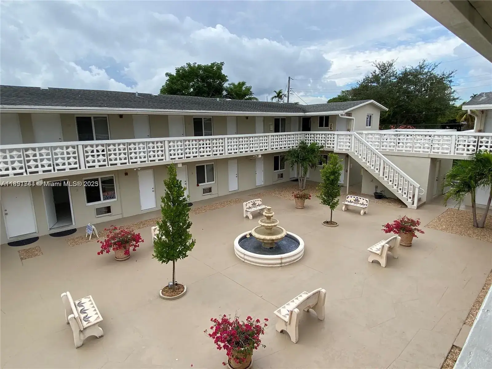 1 bedroom 1 bath Residential Lease for rent at 1100 SW 36th Ct # 10, Miami FL 33135