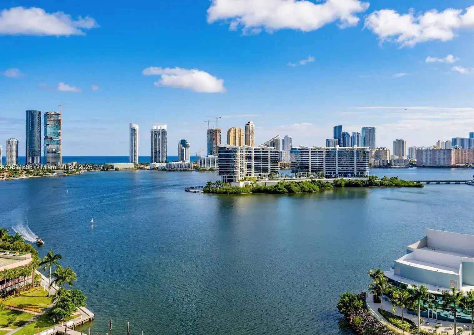 3 bedroom 2 bath Residential for sale at 3330 NE 190th St # 1610, Aventura FL 33180