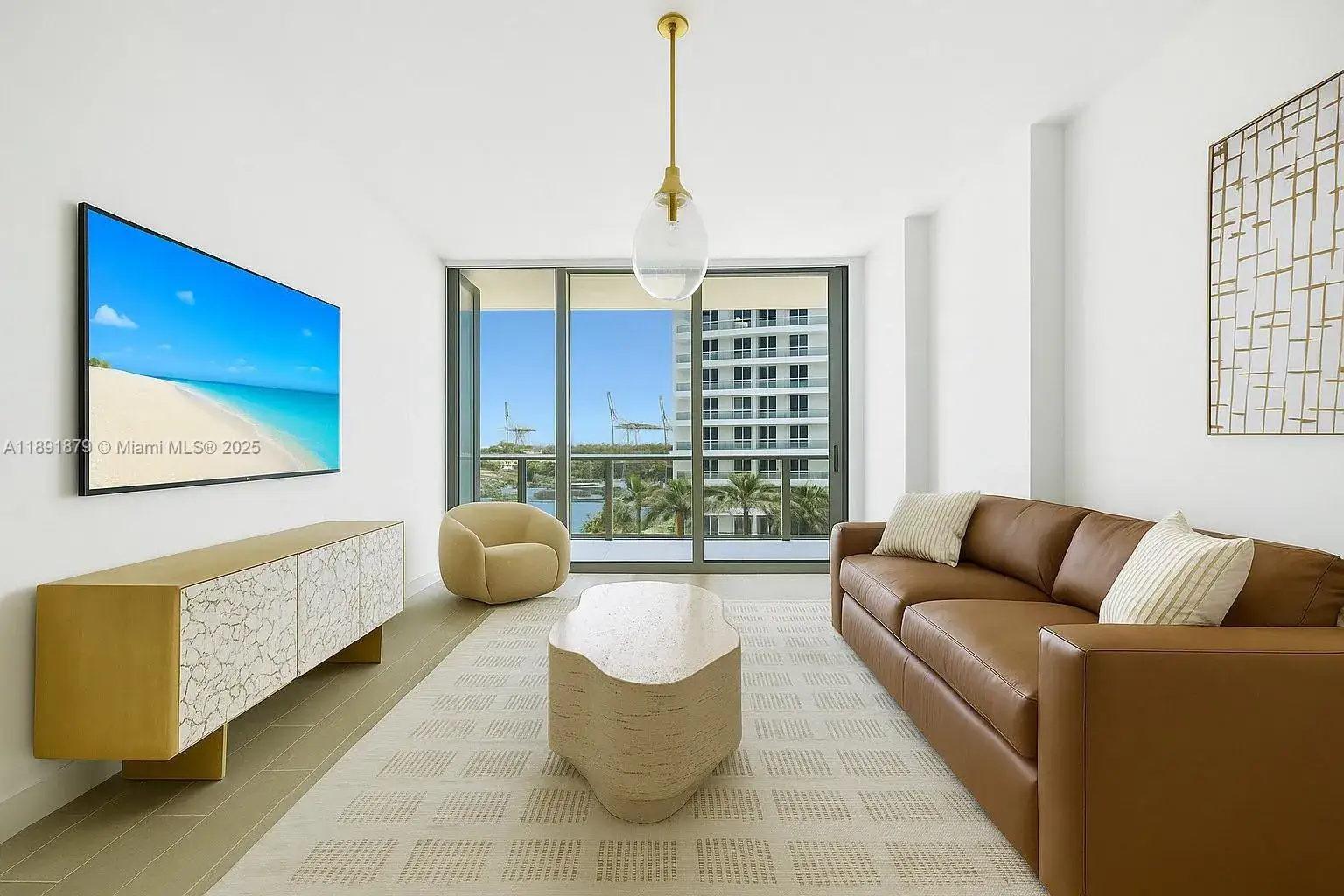 1 bedroom 1 bath Residential Lease for rent at 500 Alton Rd # 1004, Miami Beach FL 33139