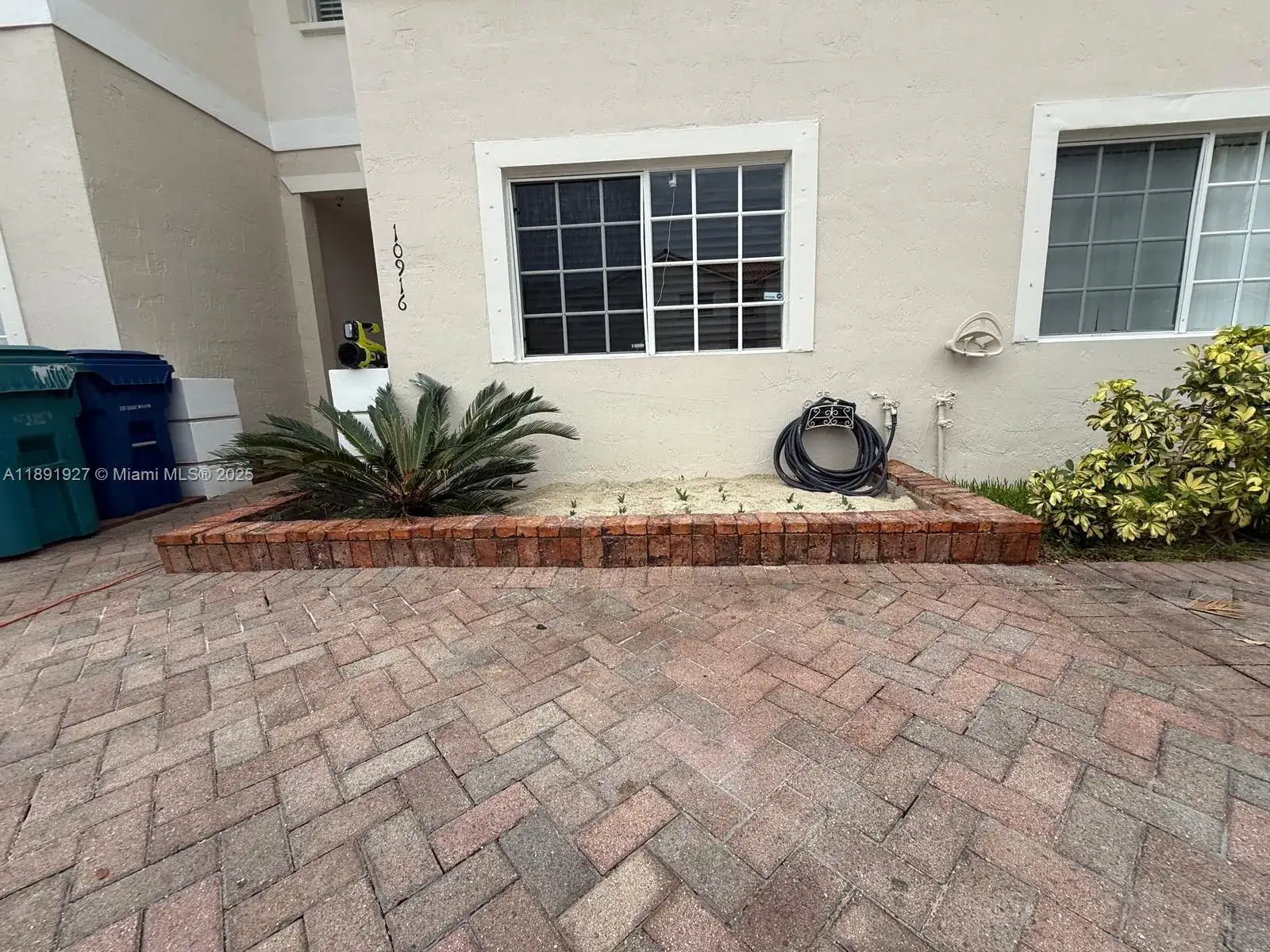 3 bedroom 2 bath Residential for sale at 10916 SW 182nd Ln, Miami FL 33157