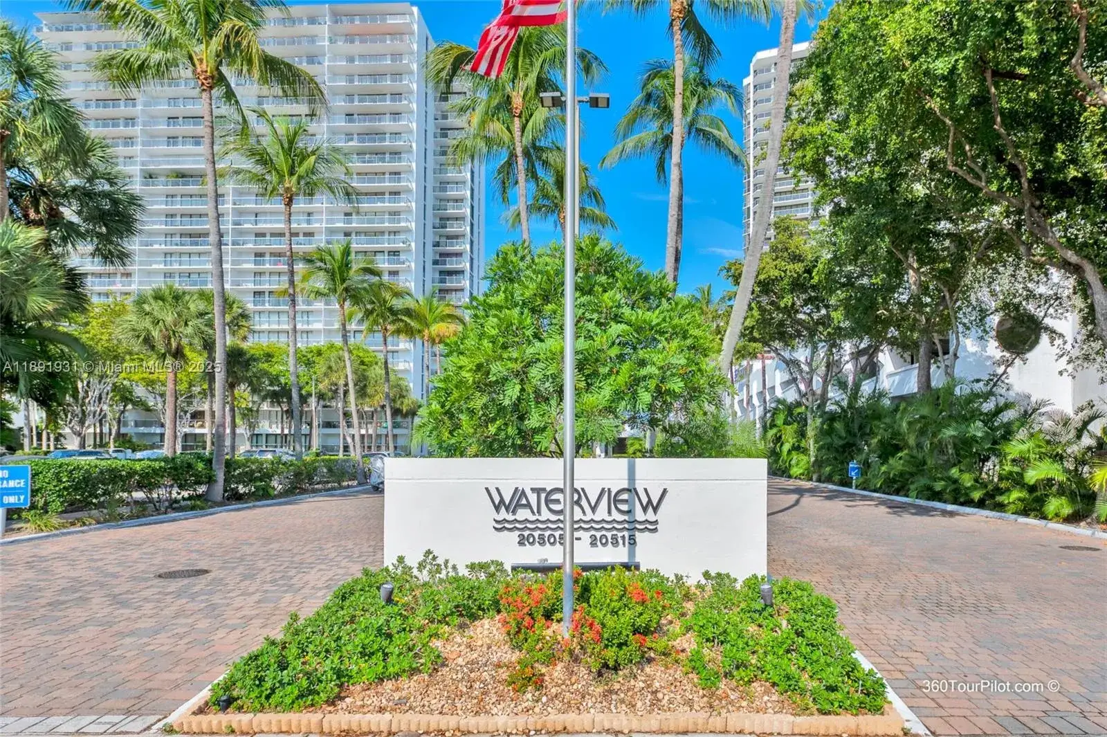 2 bedroom 2 bath Residential for sale at 20515 E Country Club Dr # 343, Aventura FL 33180