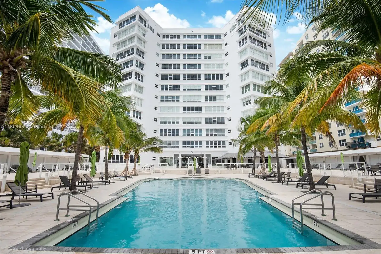 1 bedroom 1 bath Residential for sale at 4925 Collins Ave # 6G, Miami Beach FL 33140
