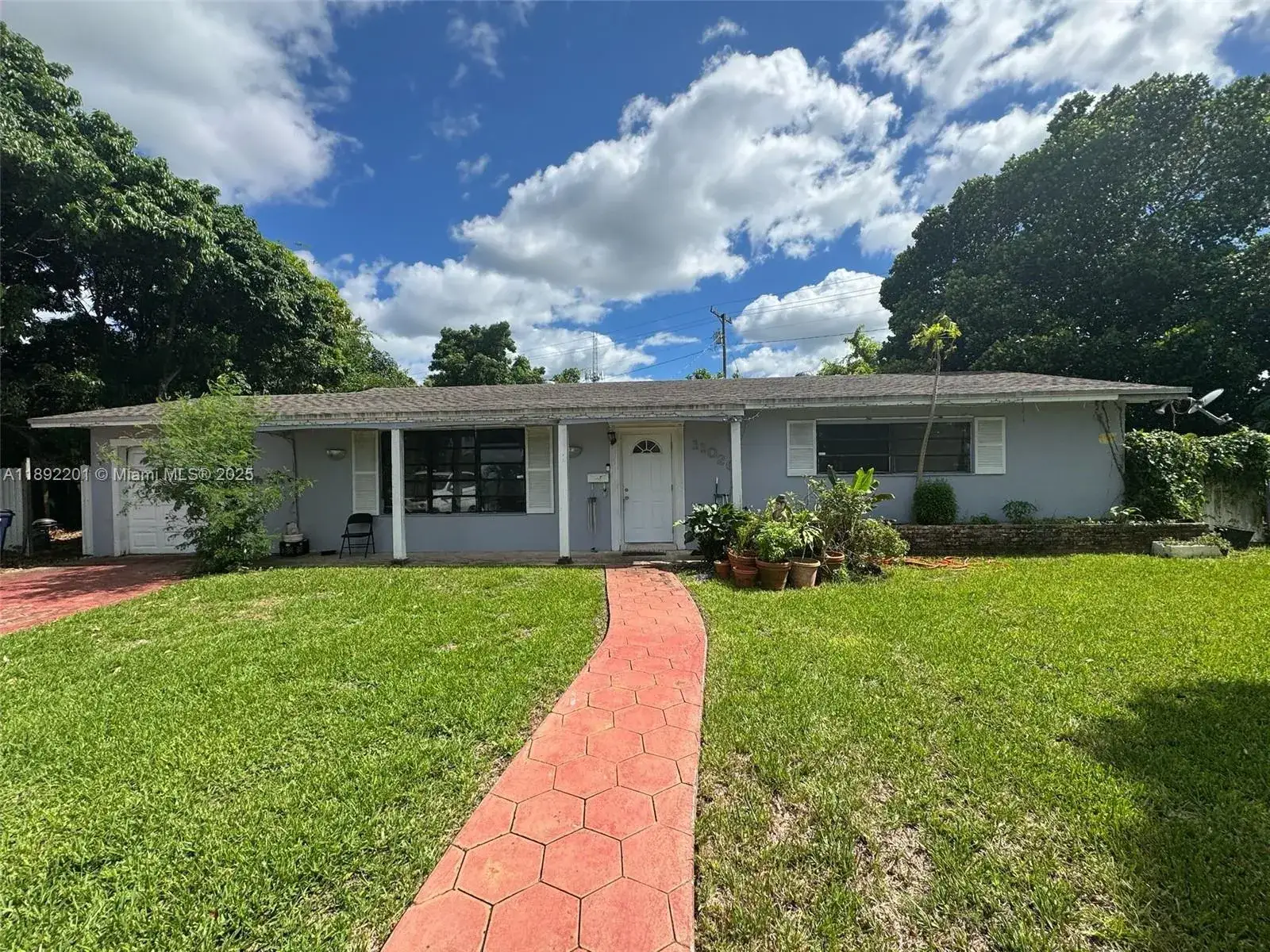 3 bedroom 2 bath Residential for sale at 11020 SW 179th St, Miami FL 33157