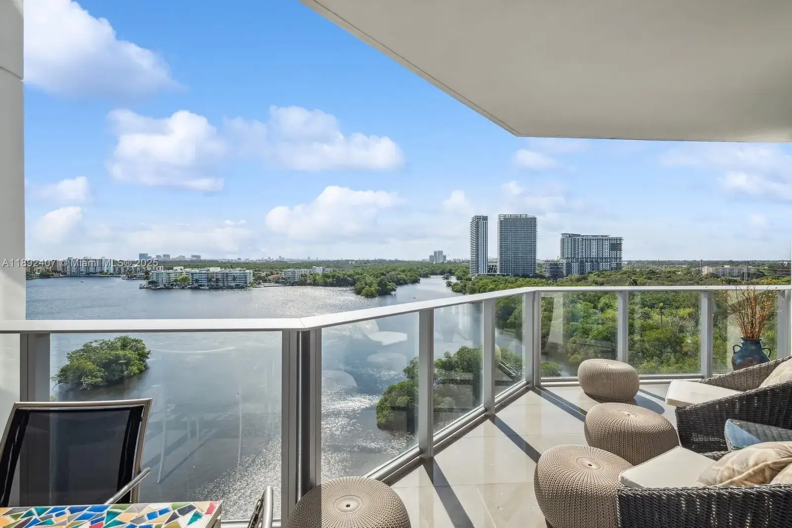 3 bedroom 3 bath Residential for sale at 17111 Biscayne Blvd # 1004, Aventura FL 33160