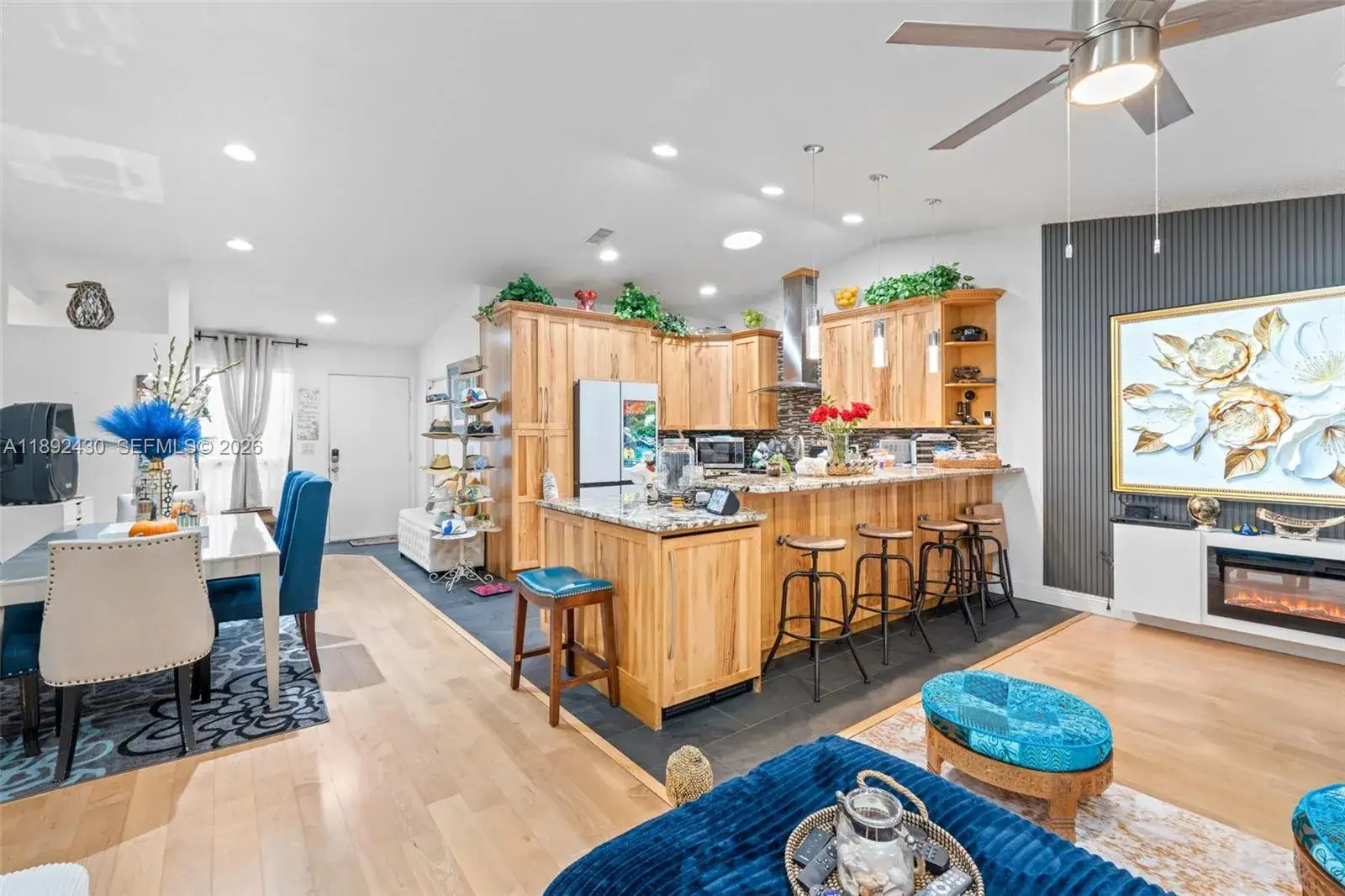 2 bedroom 2 bath Residential for sale at 2 Flint Way, Boynton Beach FL 33426