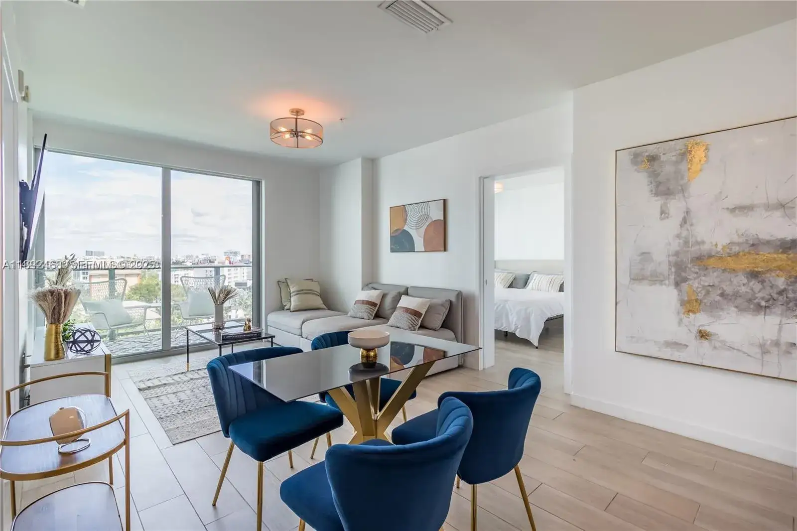 2 bedroom 2 bath Residential for sale at 1600 SW 1st Ave # 810, Miami FL 33129
