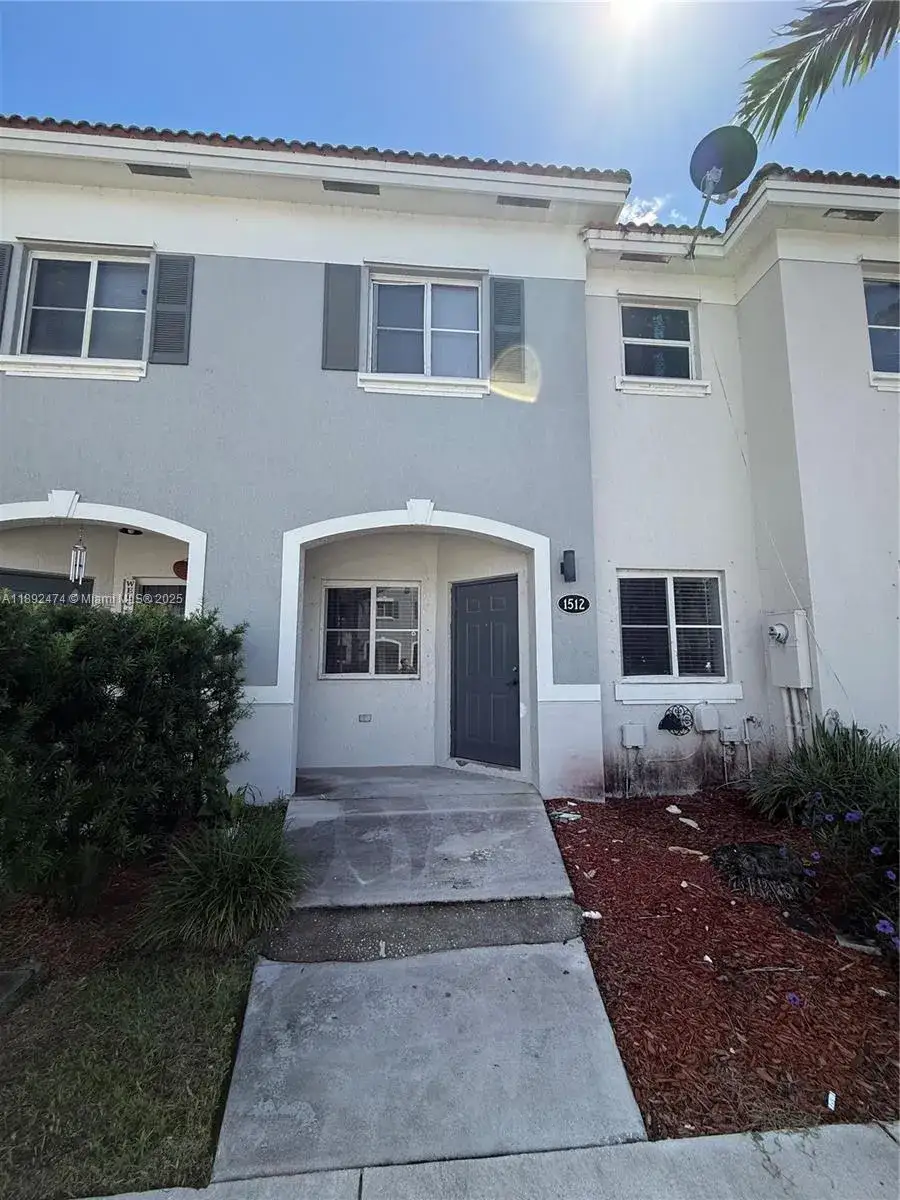 2 bedroom 2 bath Residential Lease for rent at 1512 SE 31st Ct # 1512, Homestead FL 33035