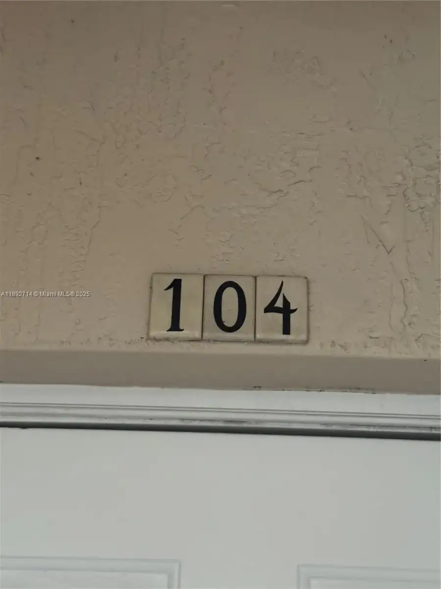 3 bedroom 2 bath Residential Lease for rent at 5650 NW 115th Ct # 104, Doral FL 33178