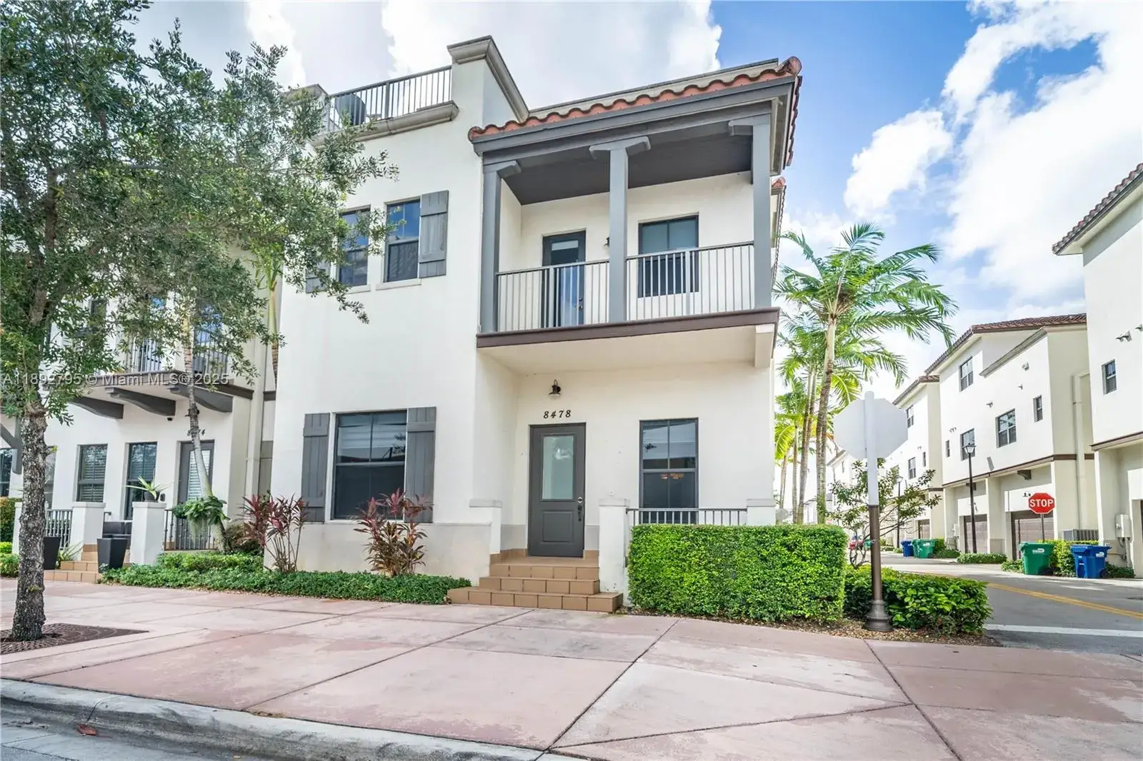 5 bedroom 4 bath Residential for sale at 8478 NW 52nd St # 8478, Doral FL 33166
