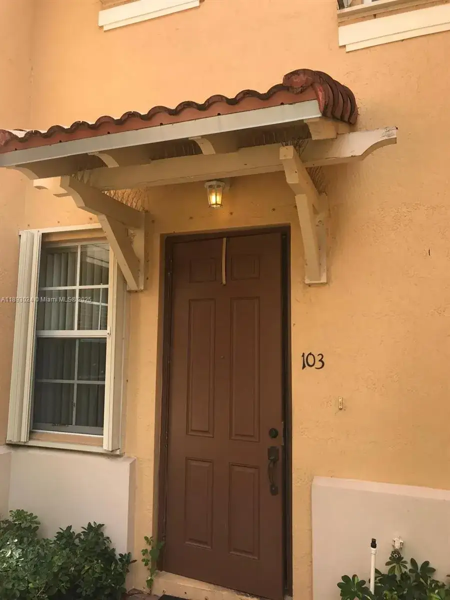 3 bedroom 2 bath Residential for sale at 3390 NE 13th Cir Dr # 19, Homestead FL 33033