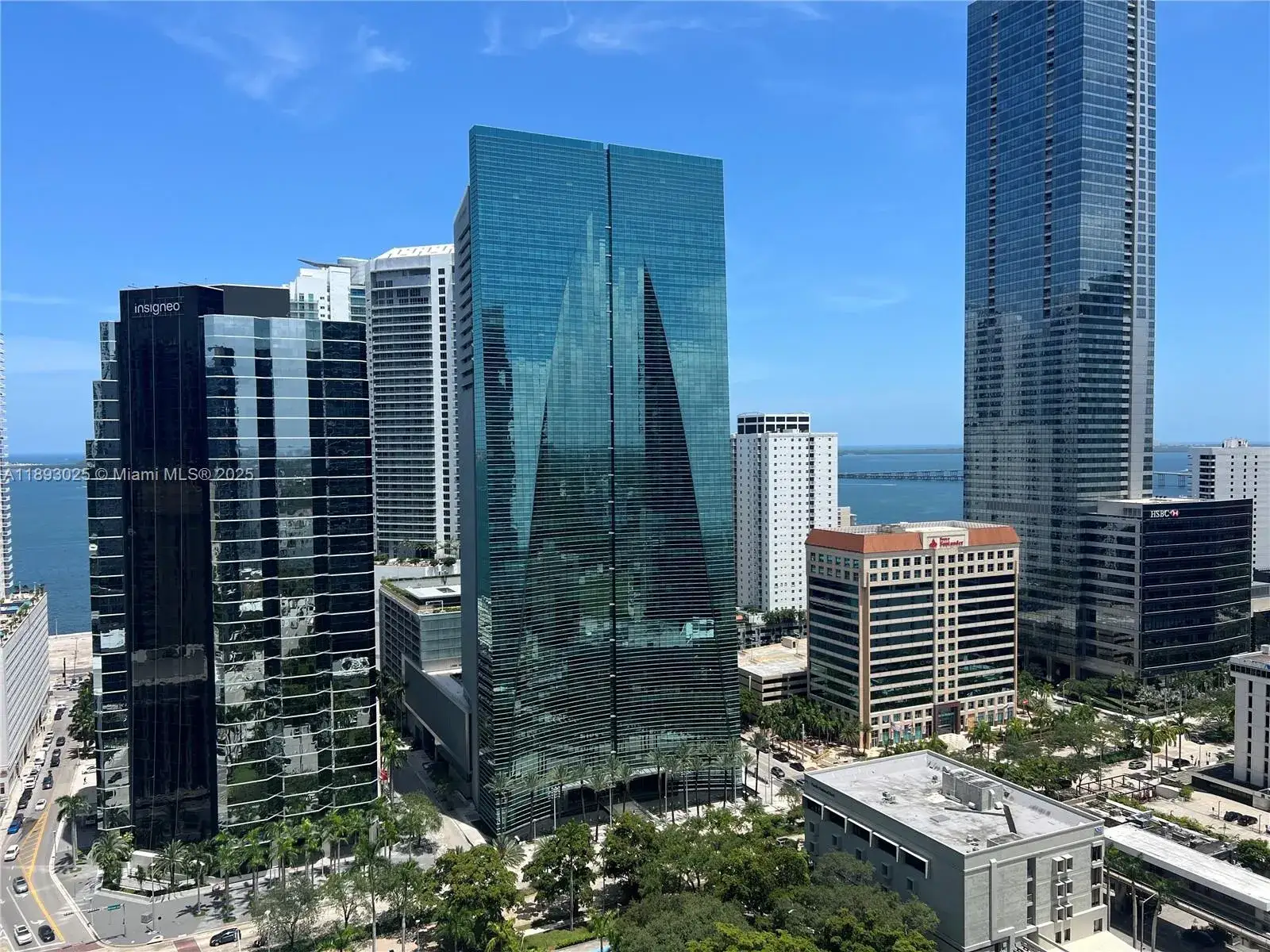 2 bedroom 2 bath Residential for sale at 1250 S Miami Ave # 2604, Miami FL 33130