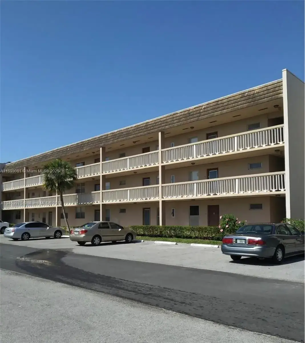 1 bedroom 1 bath Residential for sale at 6150 NW 62nd St # 308, Tamarac FL 33319