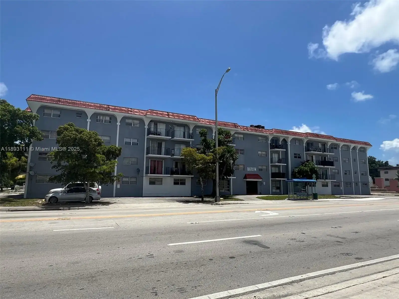 2 bedroom 1 bath Residential for sale at 13725 NE 6th Ave # 301, North Miami FL 33161