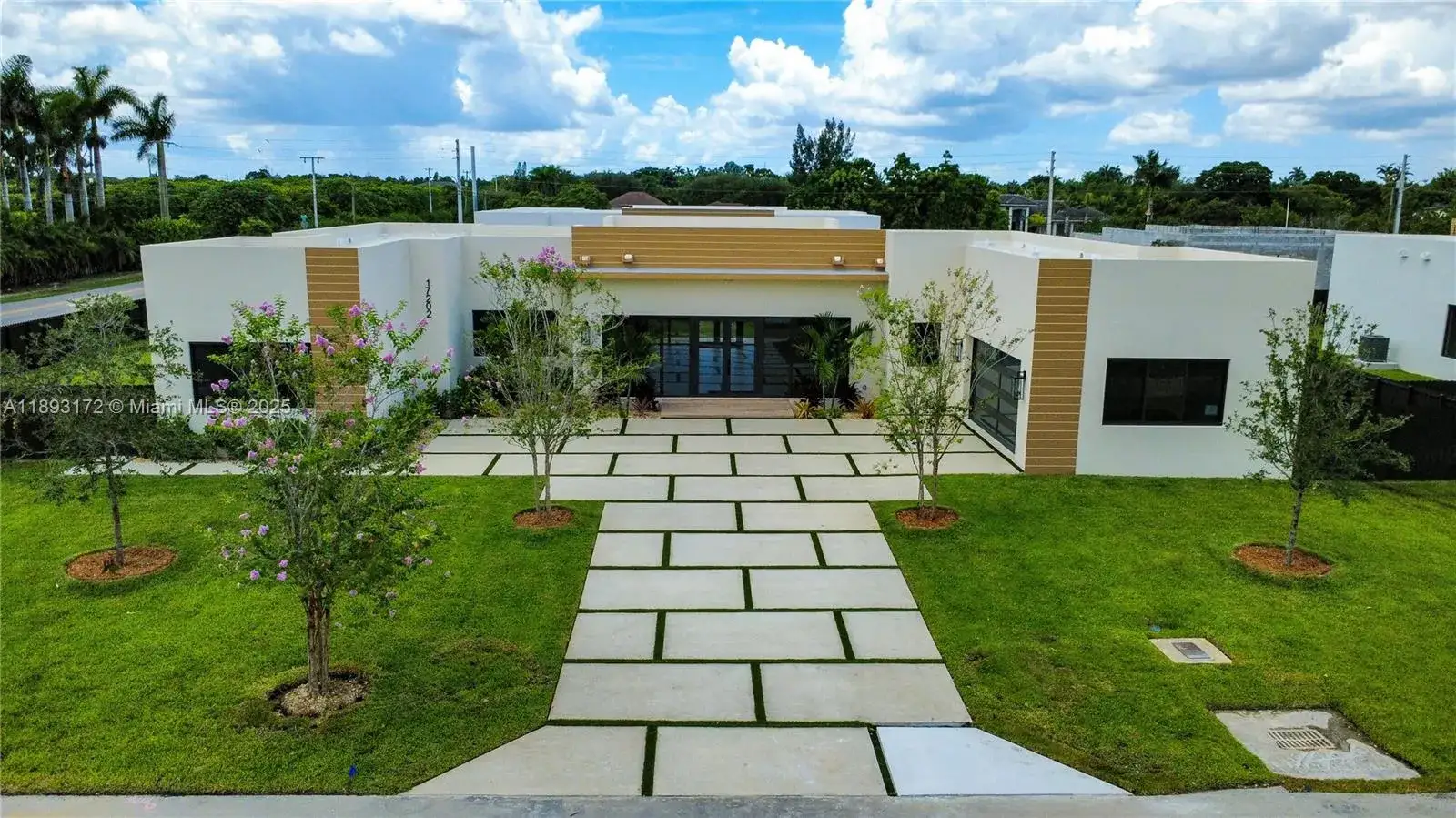 5 bedroom 4 bath Residential for sale at 17354 SW 287th, Homestead FL 33030