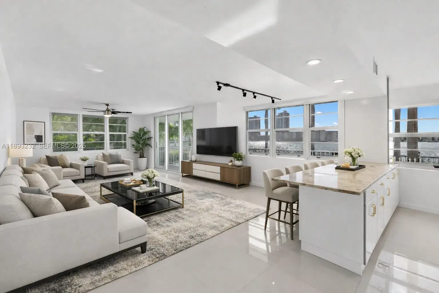 2 bedroom 2 bath Residential for sale at 2801 NE 183rd St # 116W, Aventura FL 33160