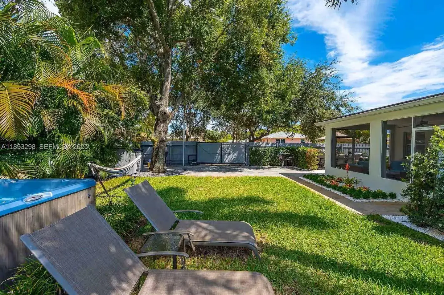 2 bedroom 1 bath Residential Lease for rent at 5515 Spruce Ave, West Palm Beach FL 33407