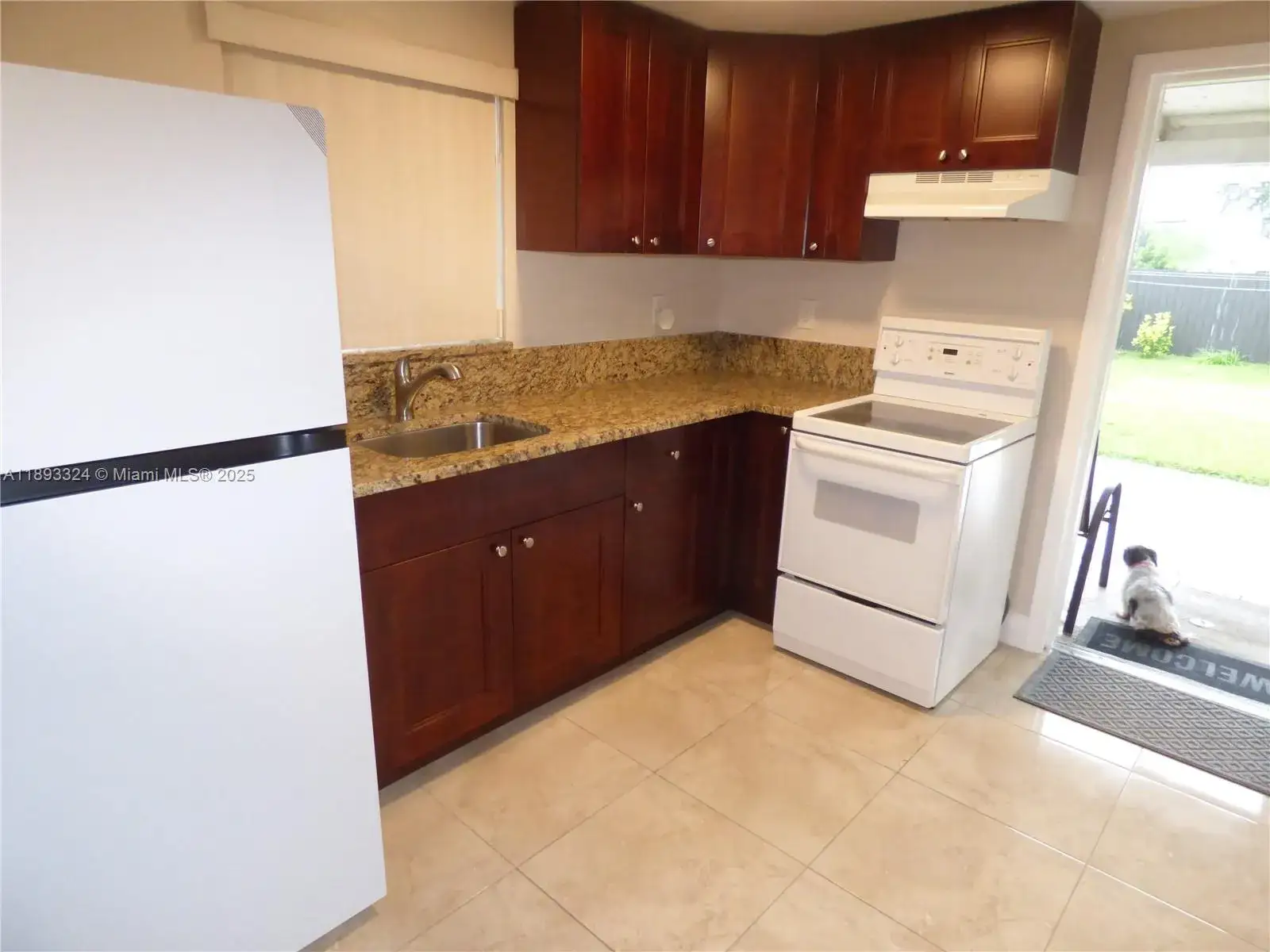 1 bath Residential Lease for rent at 19121 NE Miami Ct # 1, Miami FL 33179