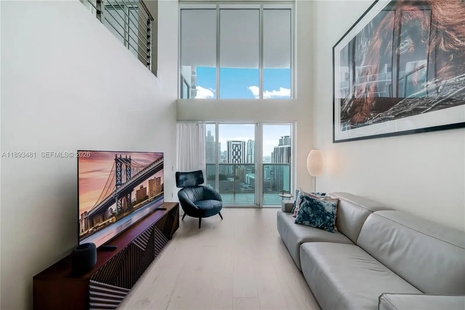 2 bedroom 2 bath Residential for sale at 41 SE 5th St # 1709, Miami FL 33131