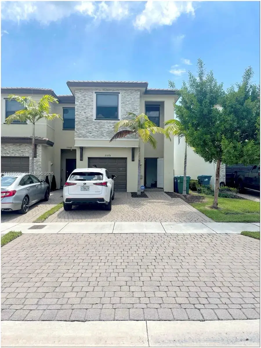 3 bedroom 2 bath Residential for sale at 25175 SW 108th Ave, Homestead FL 33032