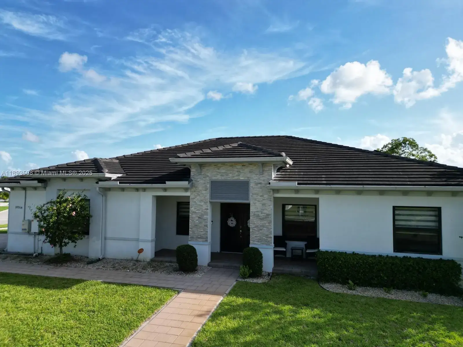 4 bedroom 3 bath Residential for sale at 18964 SW 135th Ave, Miami FL 33177