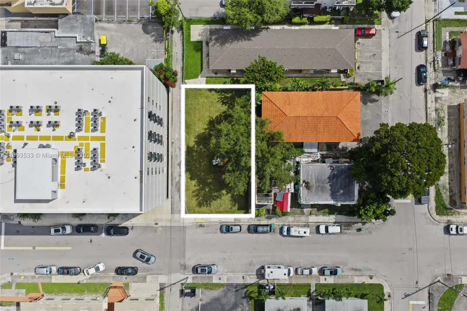 Commercial Land for sale at 129 SW 21st Ave, Miami FL 33135