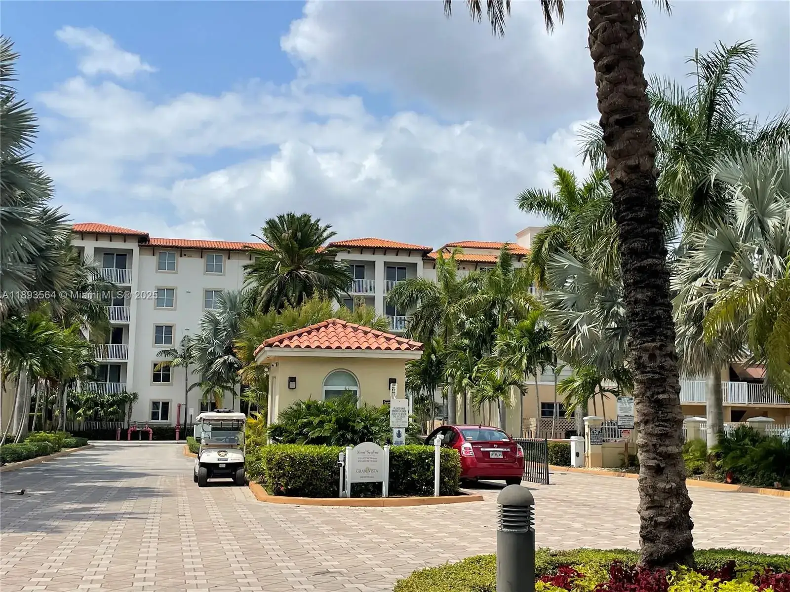 2 bedroom 2 bath Residential Lease for rent at 4660 NW 79th Ave # 1B, Doral FL 33166