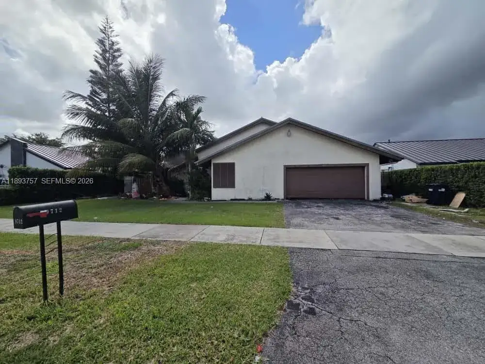 4 bedroom 3 bath Residential for sale at 9712 SW 133rd Pl, Miami FL 33186