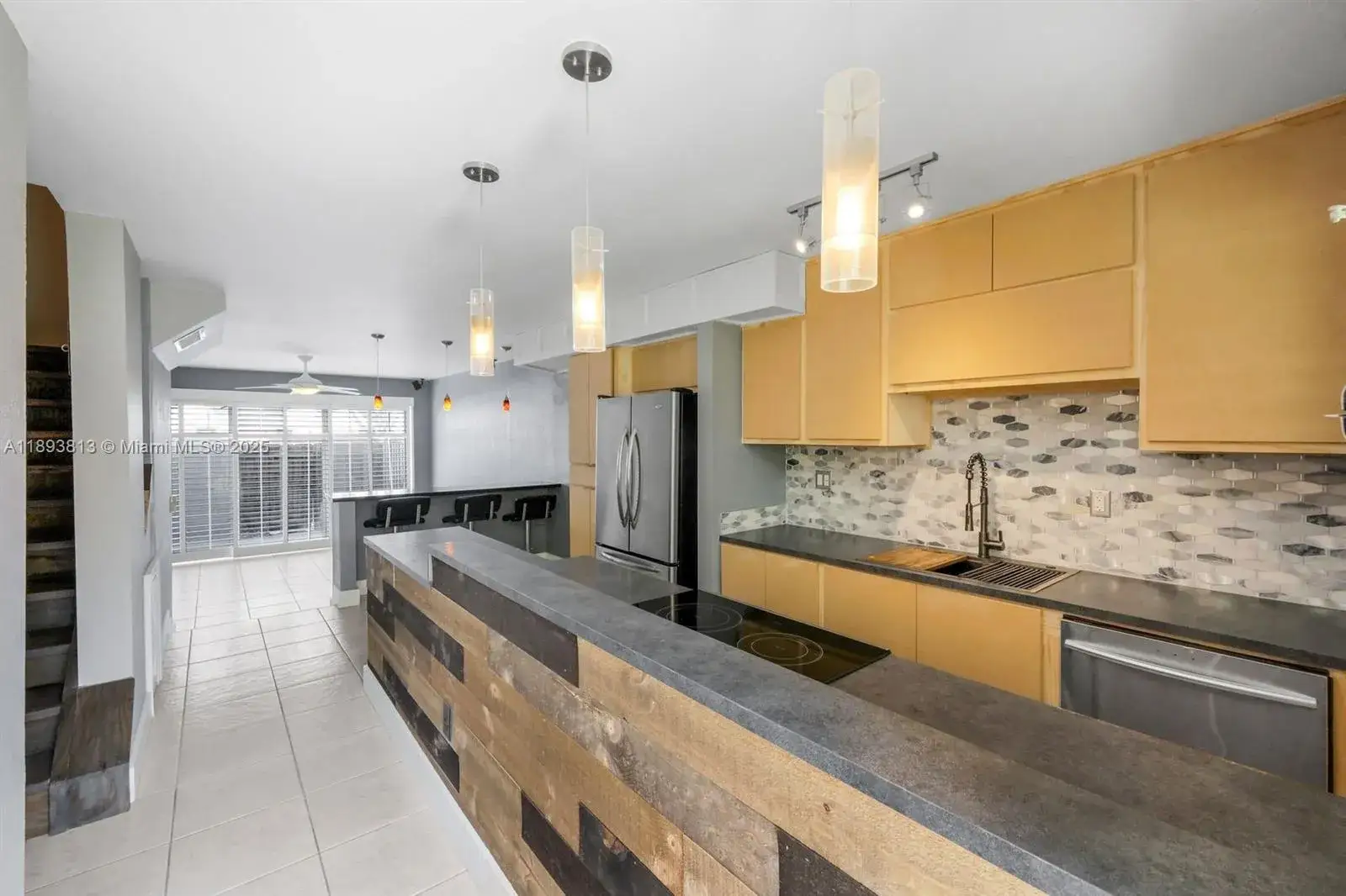 2 bedroom 1 bath Residential for sale at 10900 SW 104th St # 122, Miami FL 33176