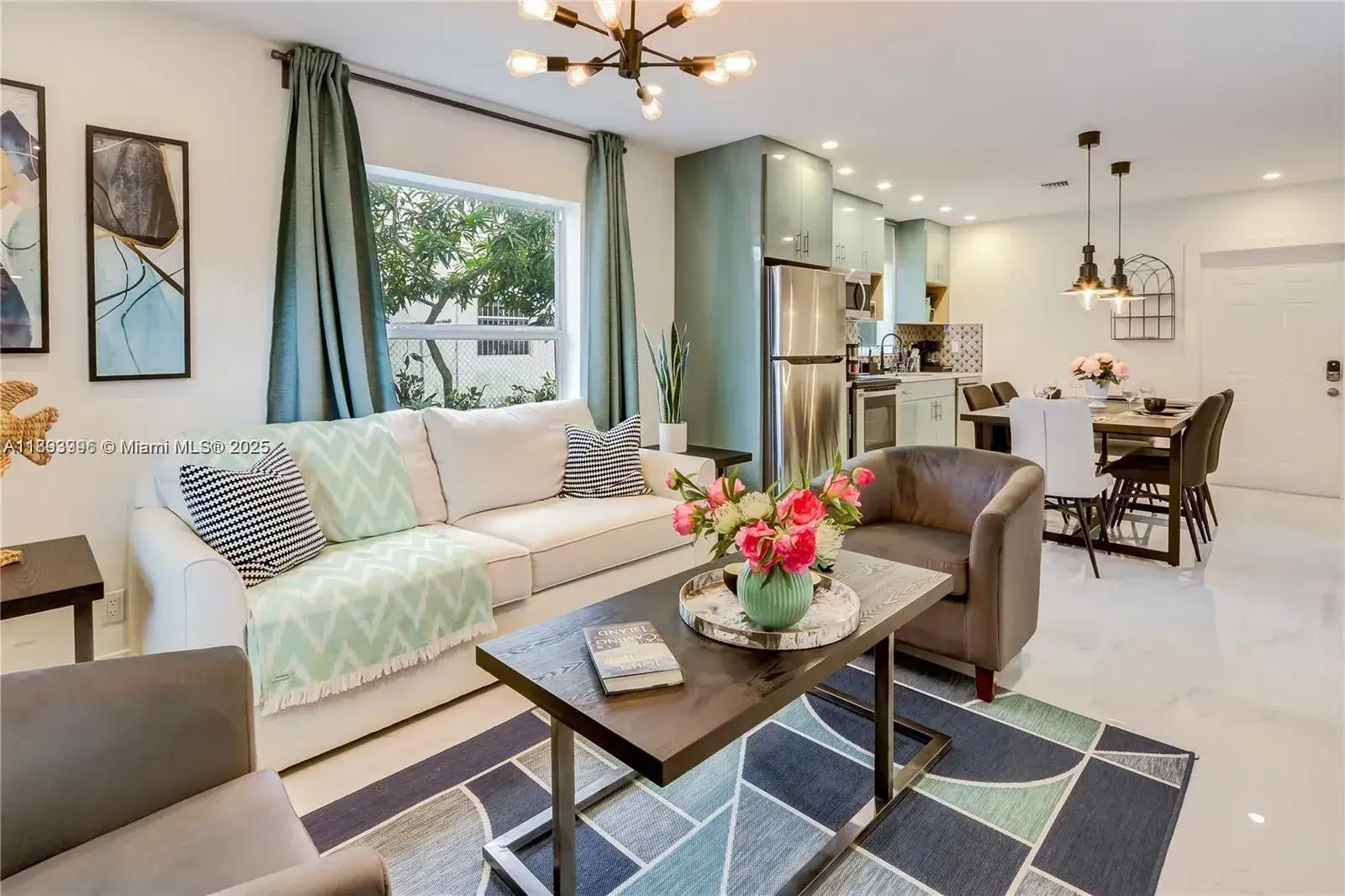 2 bedroom 2 bath Residential Lease for rent at 2302 Taylor St # 6, Hollywood FL 33020