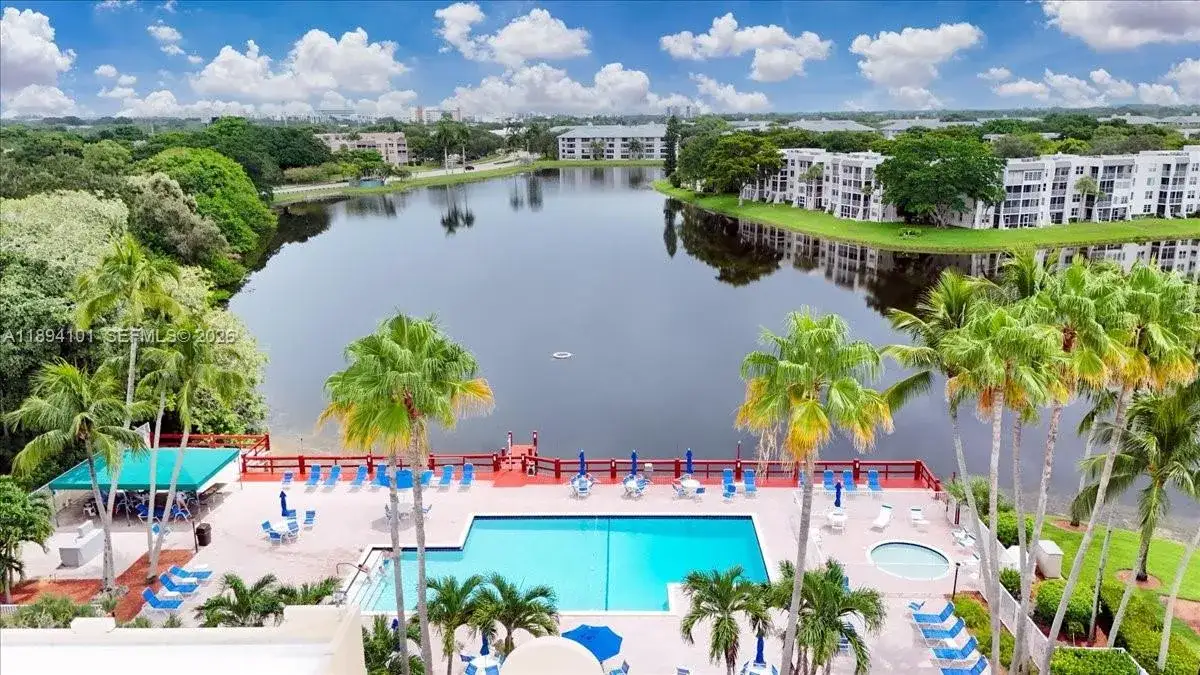 4 bedroom 2 bath Residential for sale at 9450 Live Oak Pl # 109, Davie FL 33324