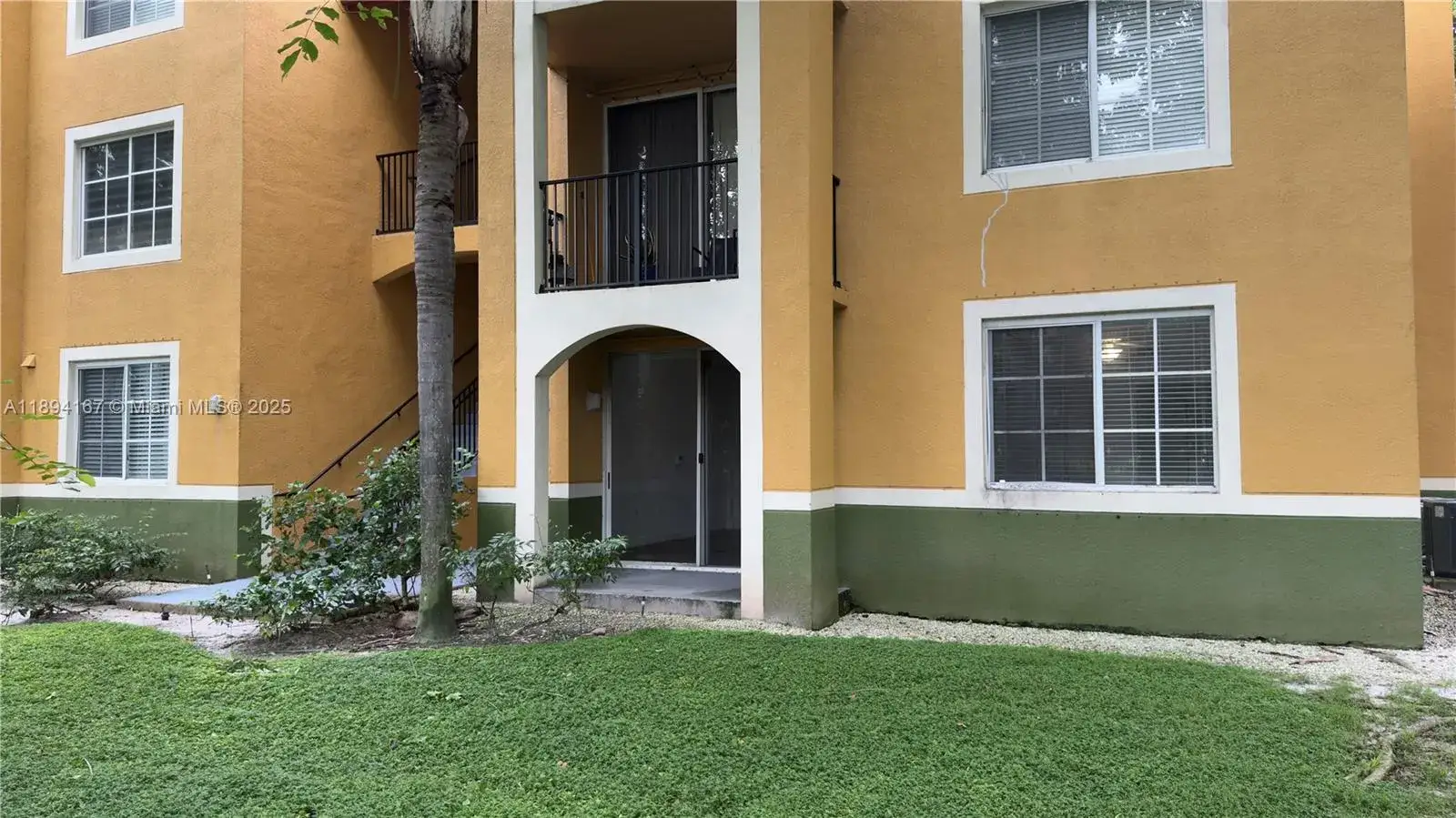 1 bedroom 1 bath Residential Lease for rent at 2440 E Preserve Way # 102, Miramar FL 33025