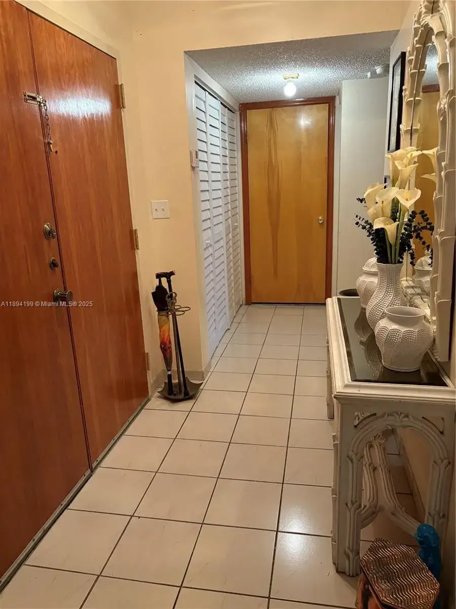 2 bedroom 2 bath Residential for sale at 1350 SW 122nd Ave # 423, Miami FL 33184