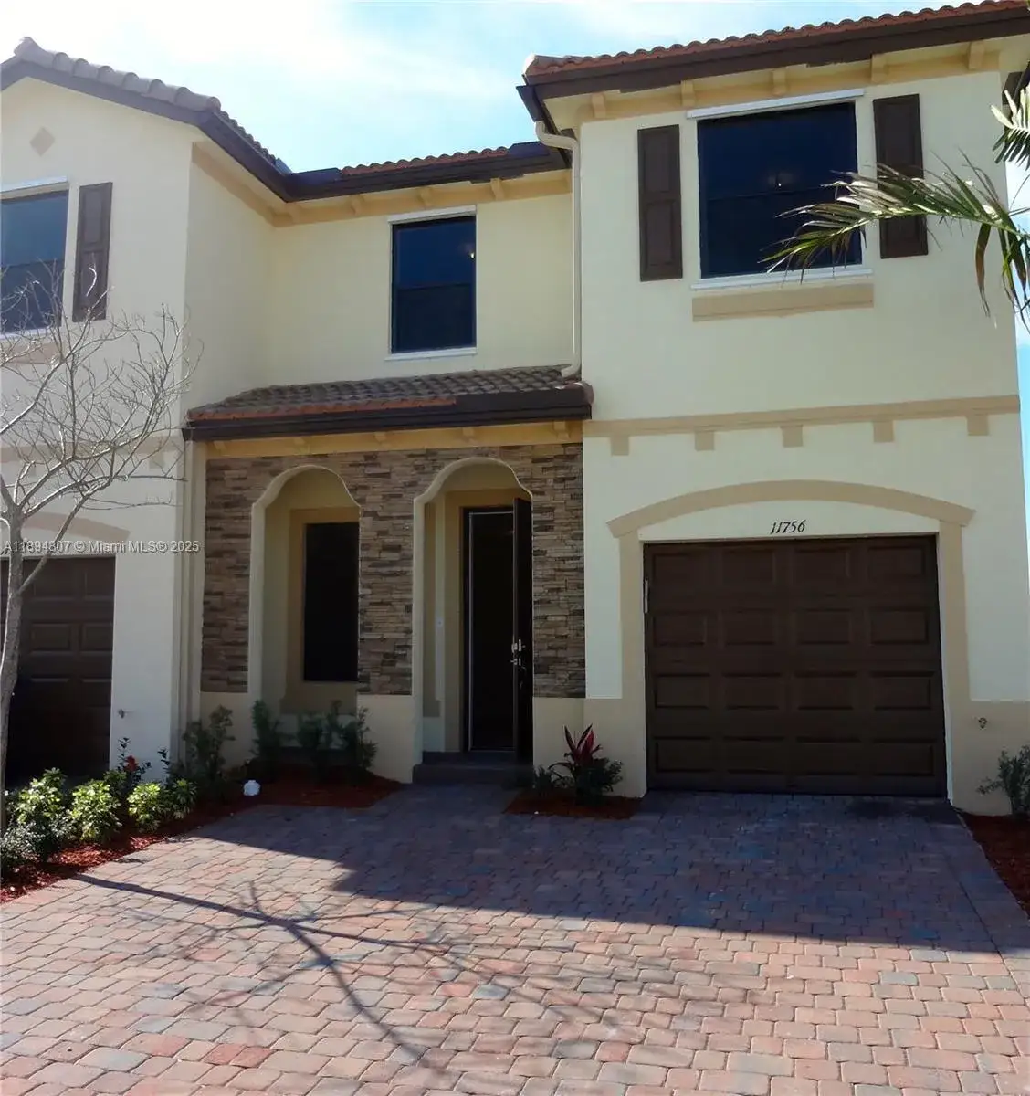 3 bedroom 2 bath Residential Lease for rent at 11756 SW 238th St, Miami FL 33032
